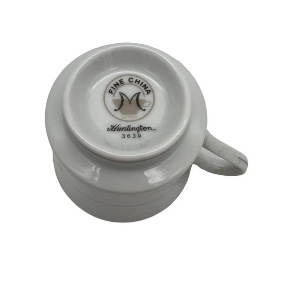 Fine China of Japan Huntington Footed Cup & Saucer White Flowers Platinum Trim - Picture 6 of 8
